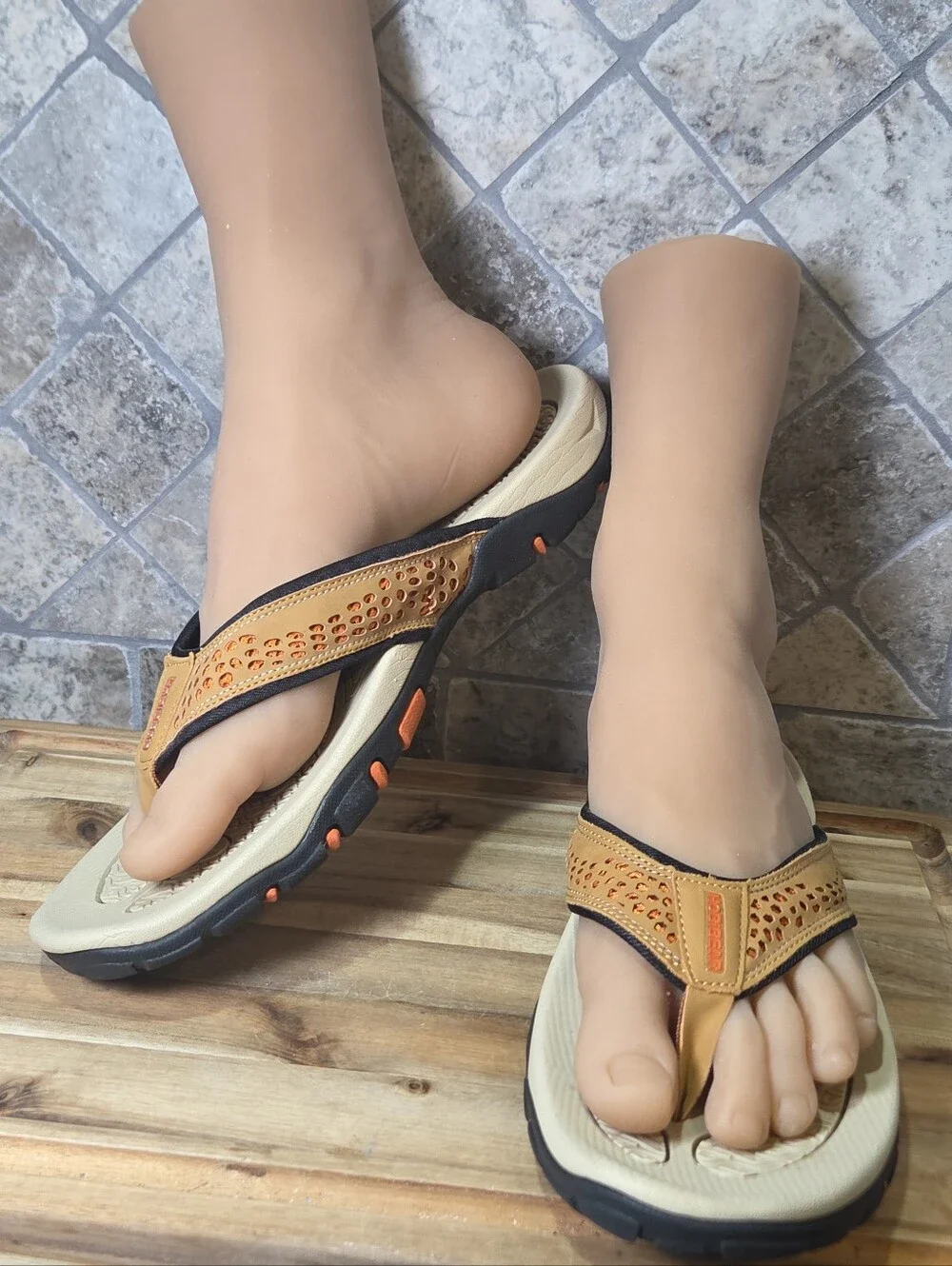 Hobibear Mens Thong Sandals Indoor Outdoor Beach Flip Flop Comfort Beige 12-13